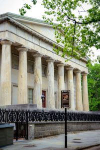 Photo of the Second Bank of the United States exterior